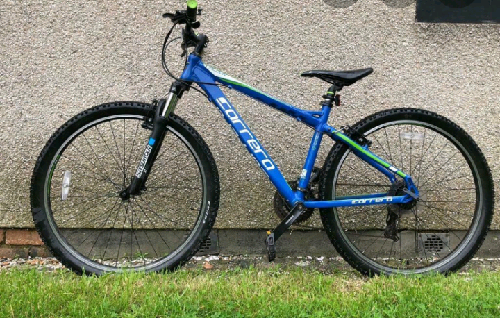 carrera valour blue and green